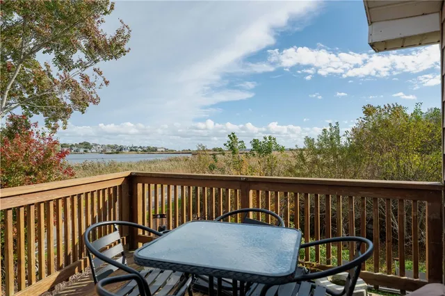 $1,275,000 | 91 Bonnet Point Road, Narragansett, RI 02882