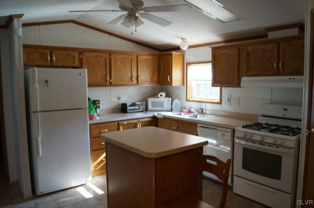 8220 Airport Road, Unit 22 Bath, PA 18014 - Photo 6 of 13 Gallery Image 6