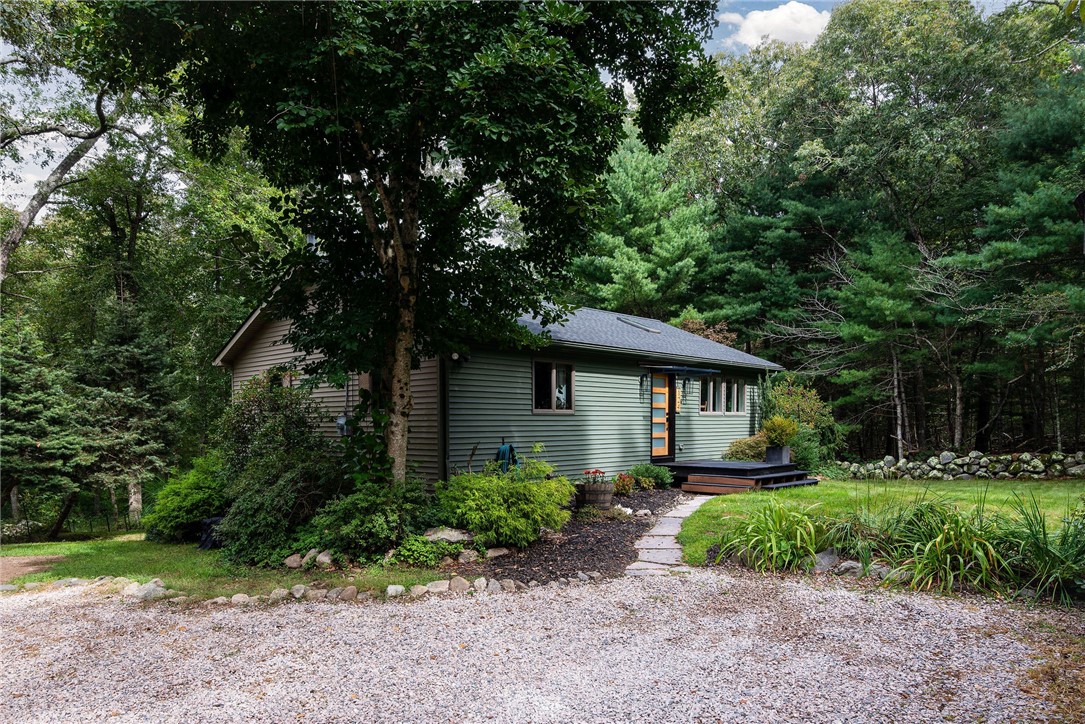 124 Biscuit City Road Charlestown, RI 02813 - Photo 6 of 49