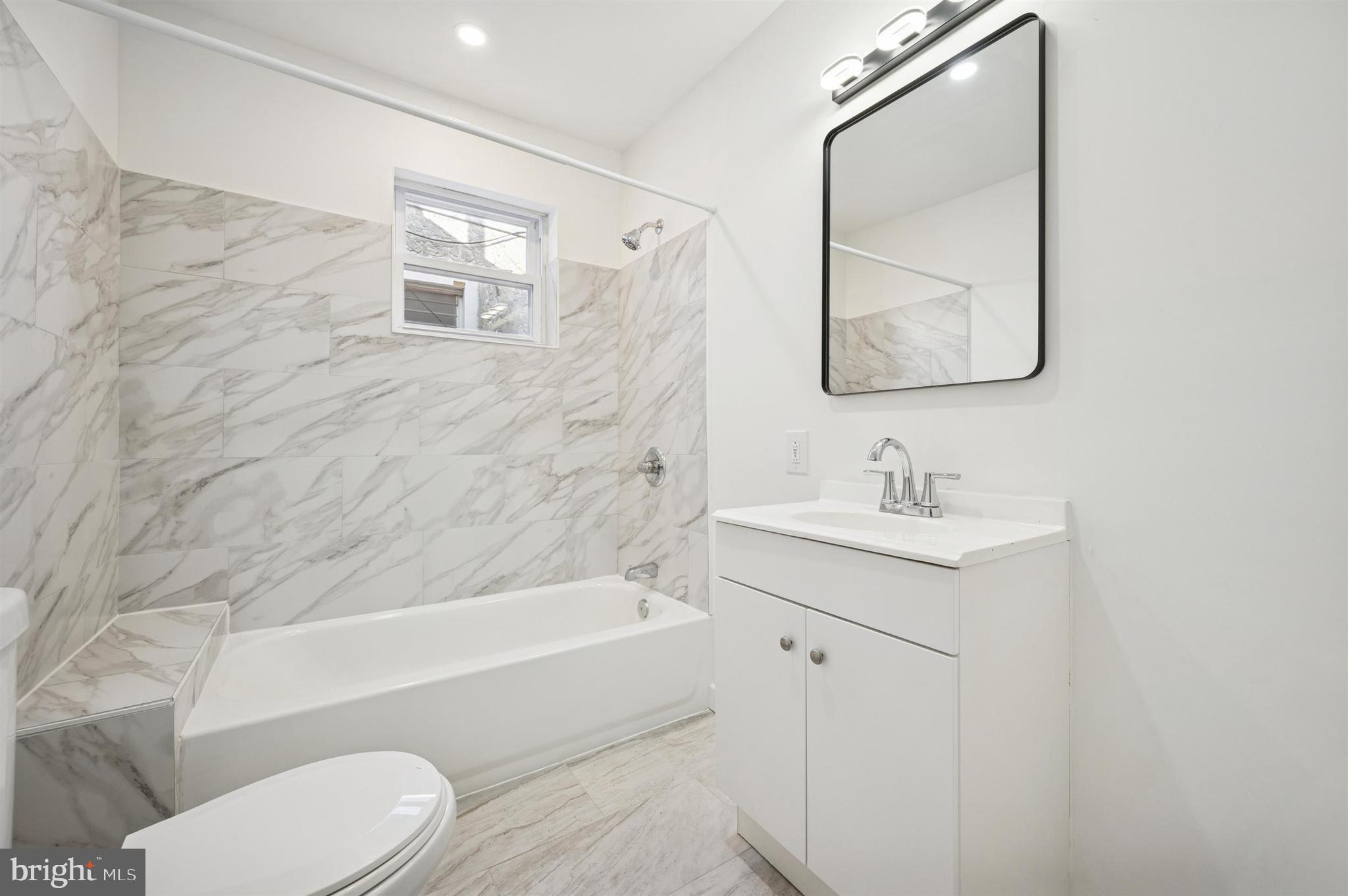 5221 Walton Avenue Philadelphia, PA 19143 - Photo 18 of 25 Full Bathroom