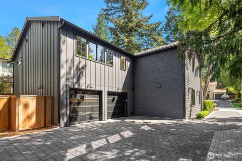 $2,589,000 | 12416 Northeast 72nd Street, Kirkland, WA 98033
