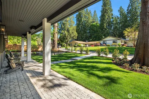 $2,589,000 | 12416 Northeast 72nd Street, Kirkland, WA 98033