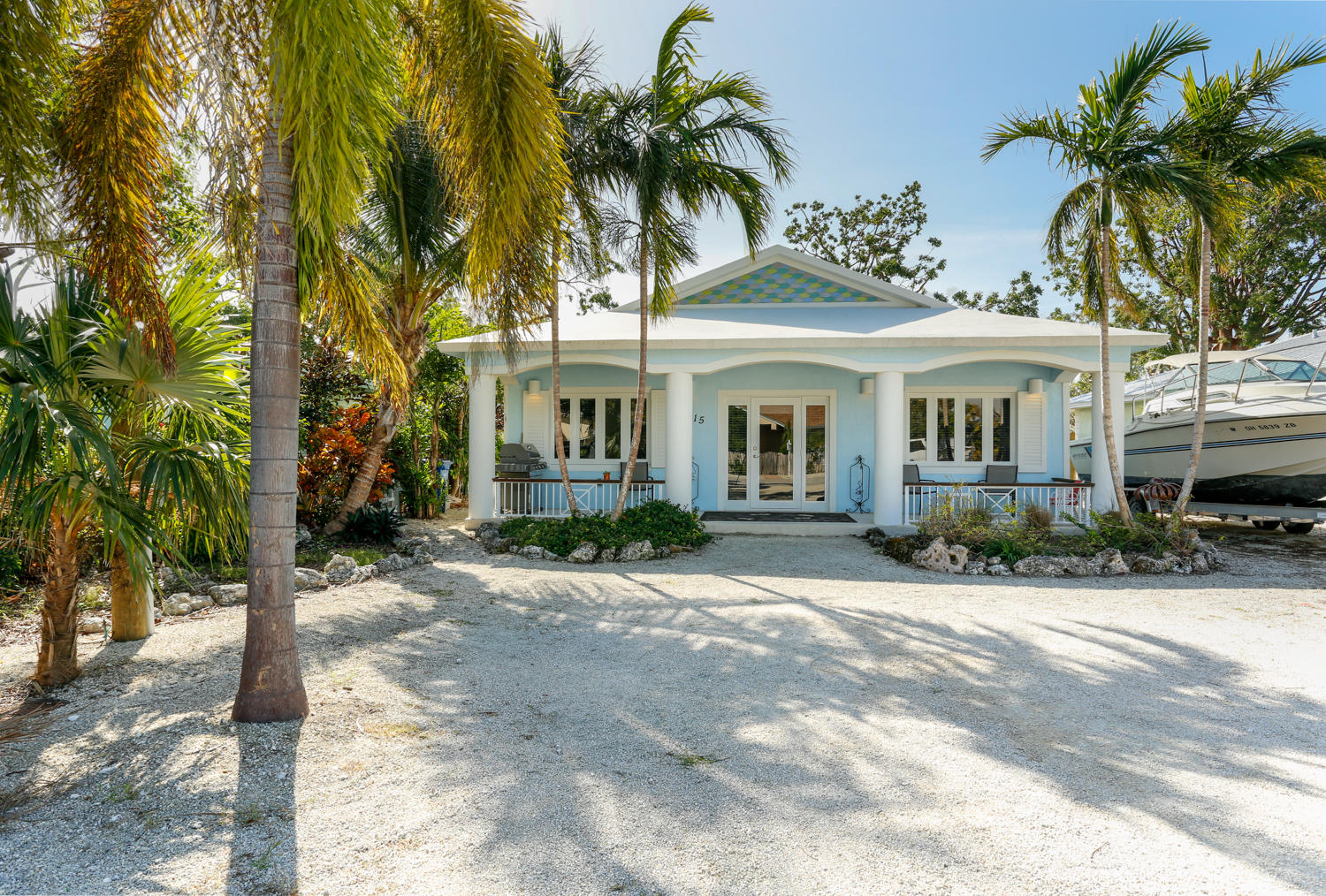 15 Snapper Avenue Key Largo, FL 33037 - Photo 1 of 17 Cute Keys Style Home