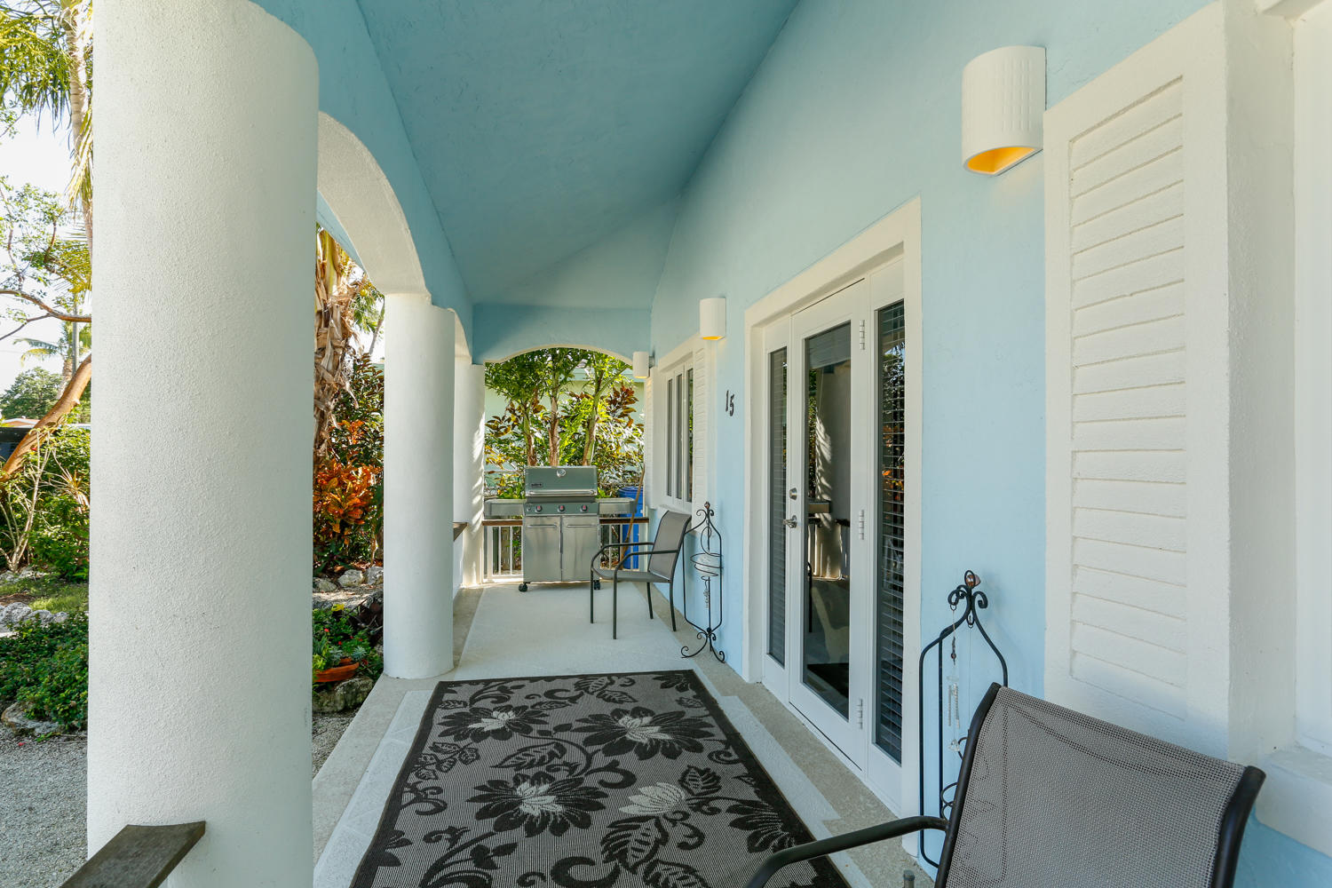 15 Snapper Avenue Key Largo, FL 33037 - Photo 9 of 17 Porch View