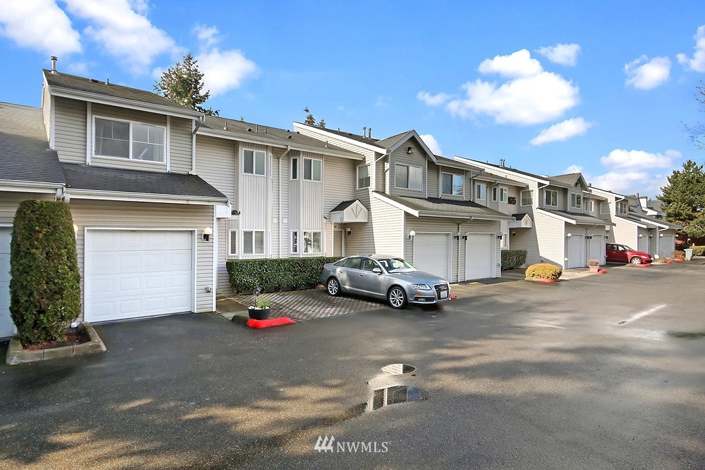 465 Queen Avenue Northeast, Unit 402 Renton, WA 98056 - Photo 25 of 25 Gallery Image 25