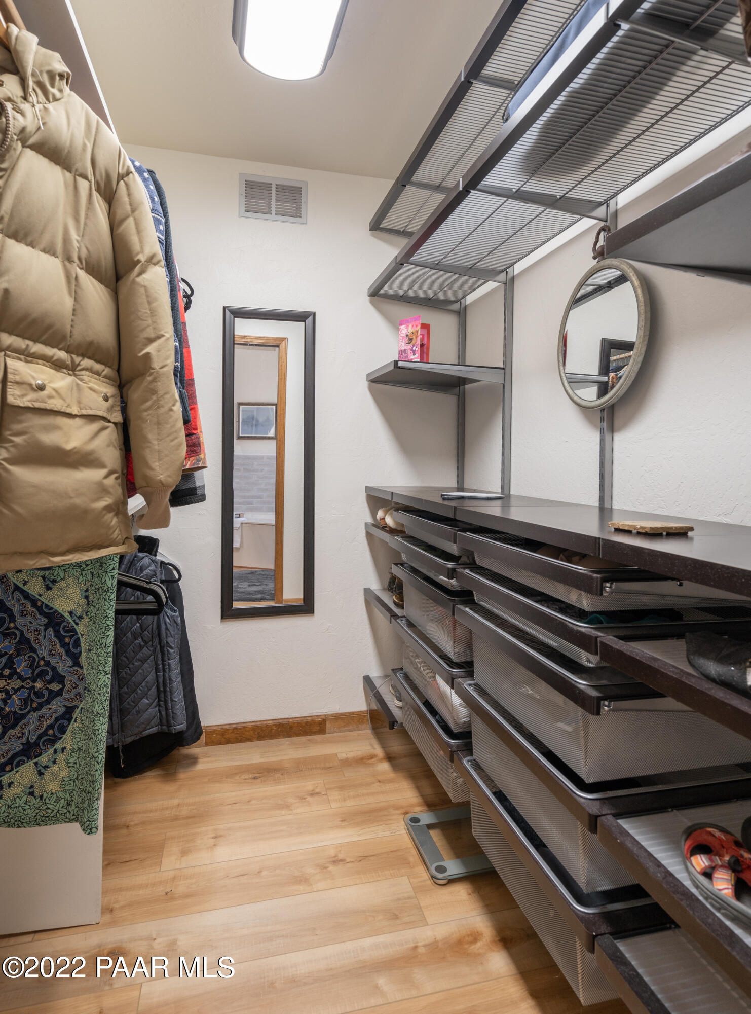 1737 Coyote Road Prescott, AZ 86303 - Photo 17 of 35 CUSTOM CLOSET