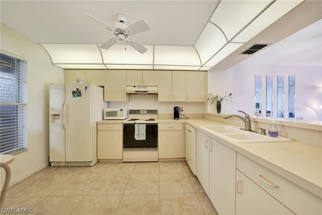 220 Coldeway Drive, Unit 112 Punta Gorda, FL 33950 - Photo 8 of 50