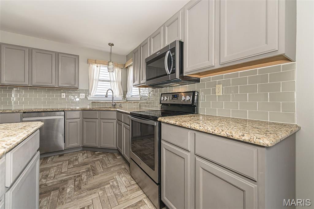 740 Spring Crest Court Fenton, MO 63026 - Photo 13 of 38