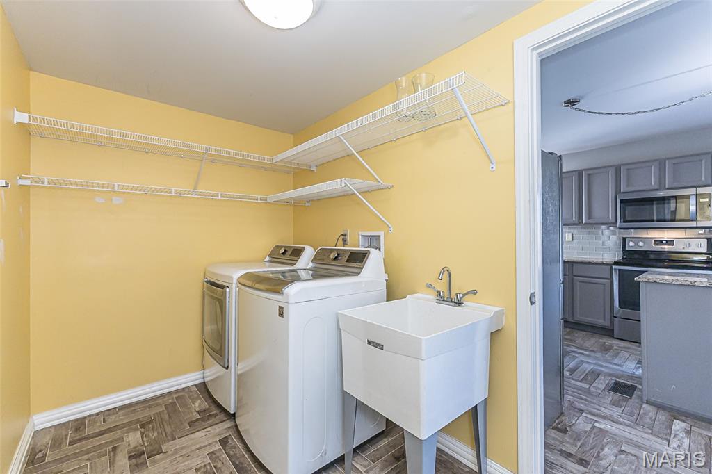 740 Spring Crest Court Fenton, MO 63026 - Photo 15 of 38