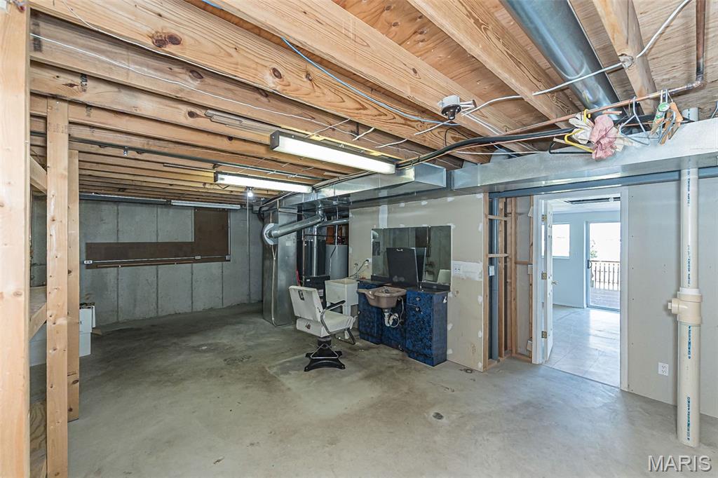 740 Spring Crest Court Fenton, MO 63026 - Photo 32 of 38