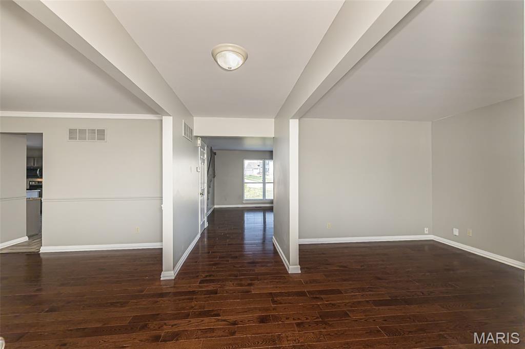 740 Spring Crest Court Fenton, MO 63026 - Photo 4 of 38