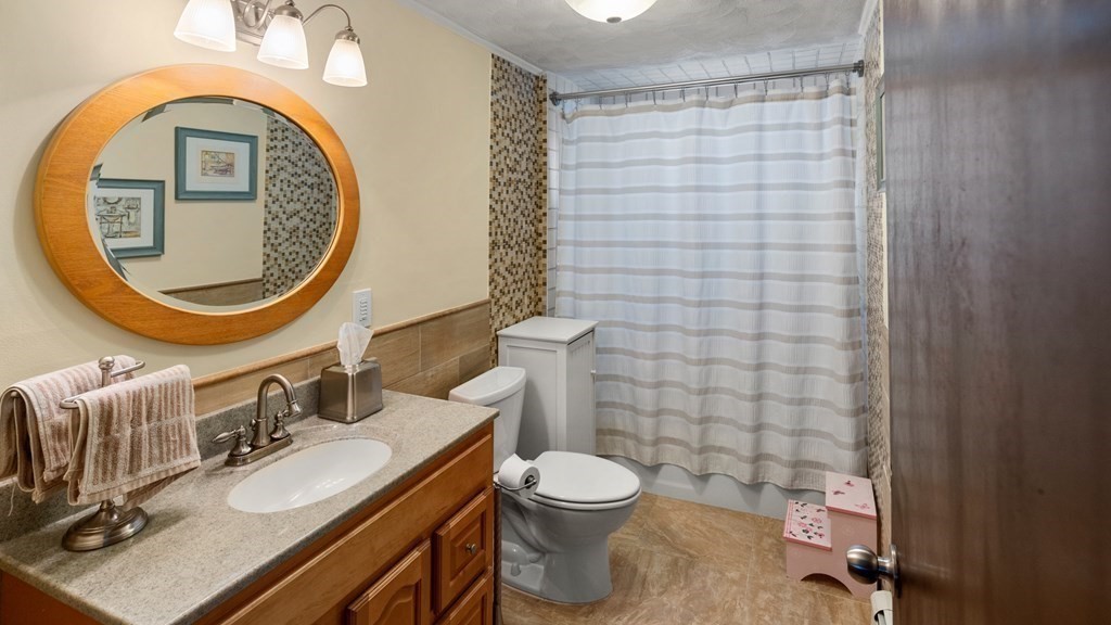 14 Den Quarry Road Lynn, MA 01904 - Photo 5 of 19 Gallery Image 5