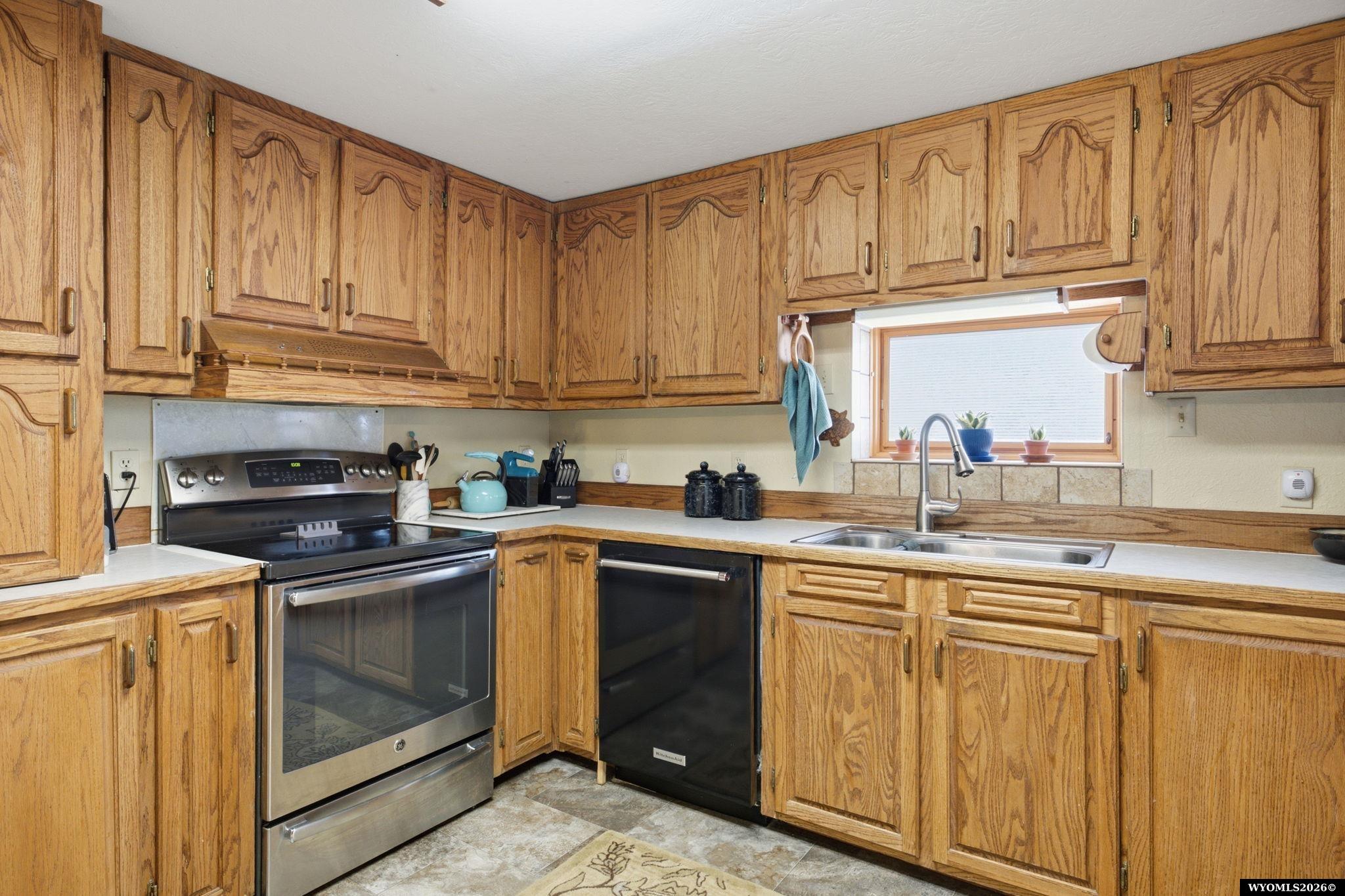 716 East 16th Street Casper, WY 82601 - Photo 10 of 29