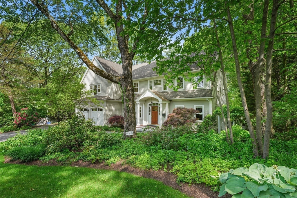 63 Locust Avenue Lexington, MA 02421 - Photo 3 of 37