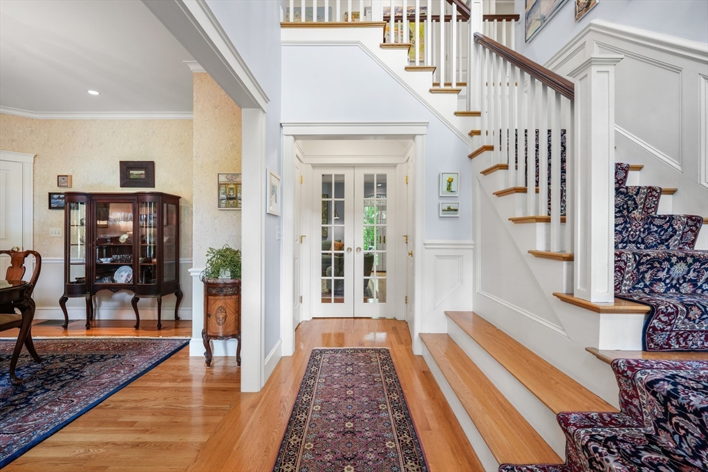 63 Locust Avenue Lexington, MA 02421 - Photo 4 of 37