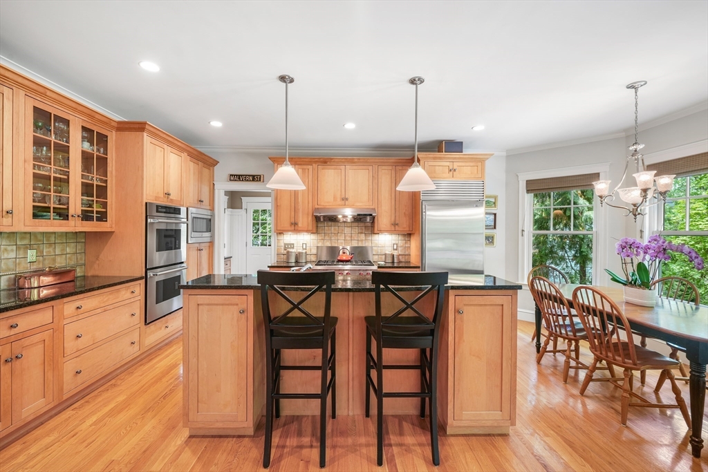 63 Locust Avenue Lexington, MA 02421 - Photo 9 of 37