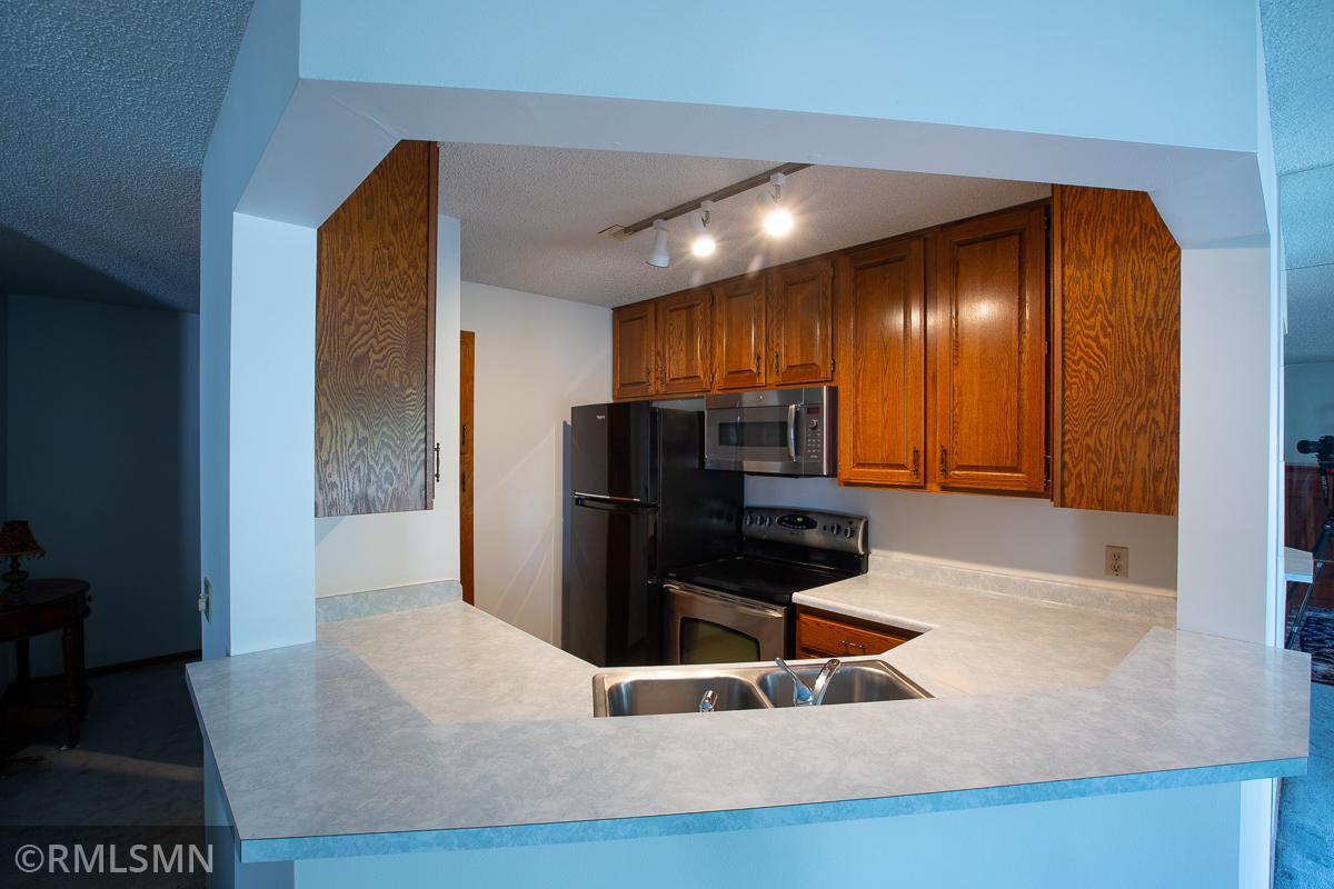 750 County Rd F West, Unit H Shoreview, MN 55126 - Photo 11 of 30 Gallery Image 11