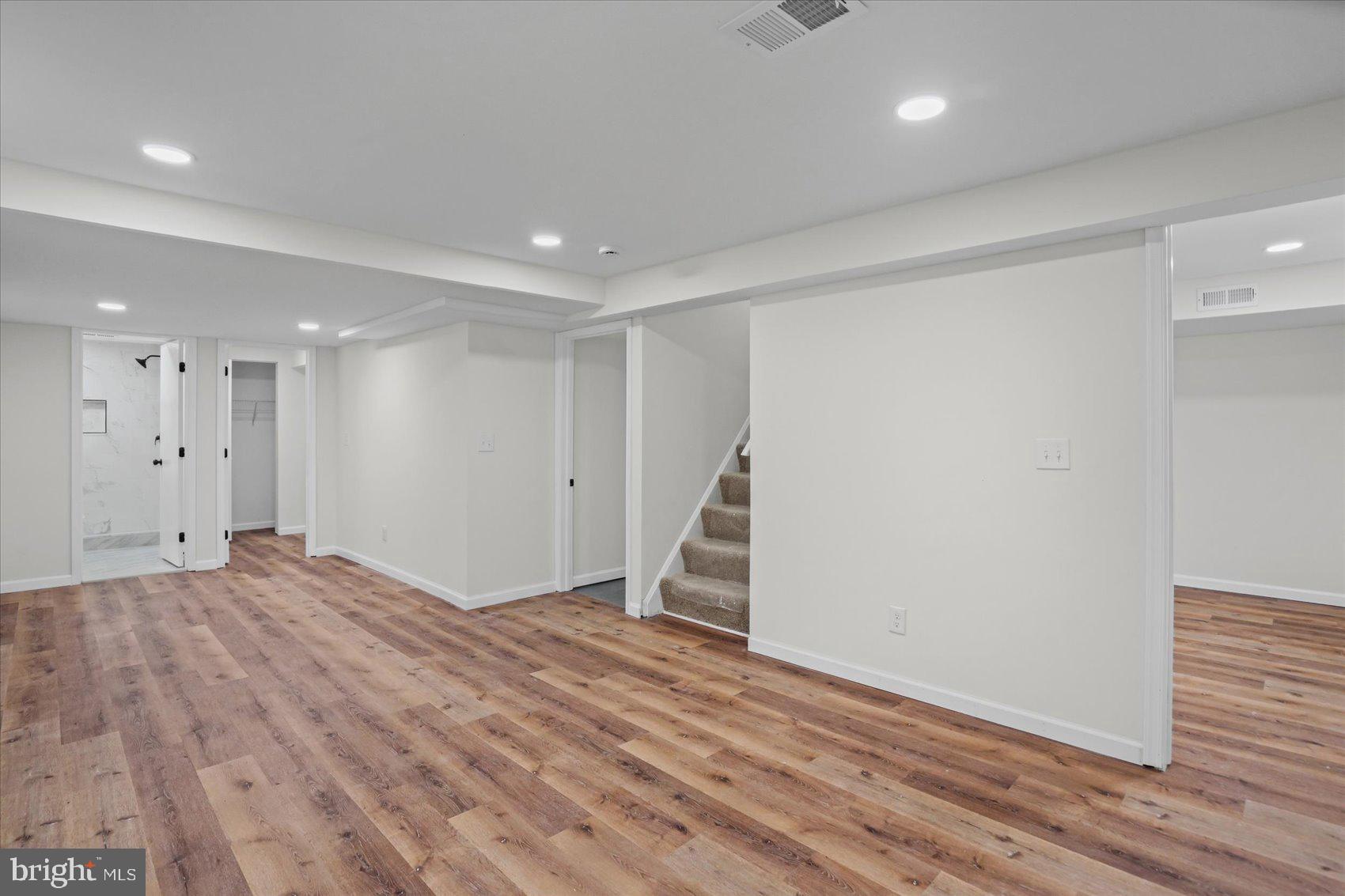 2002 Summit Avenue Baltimore, MD 21207 - Photo 29 of 37