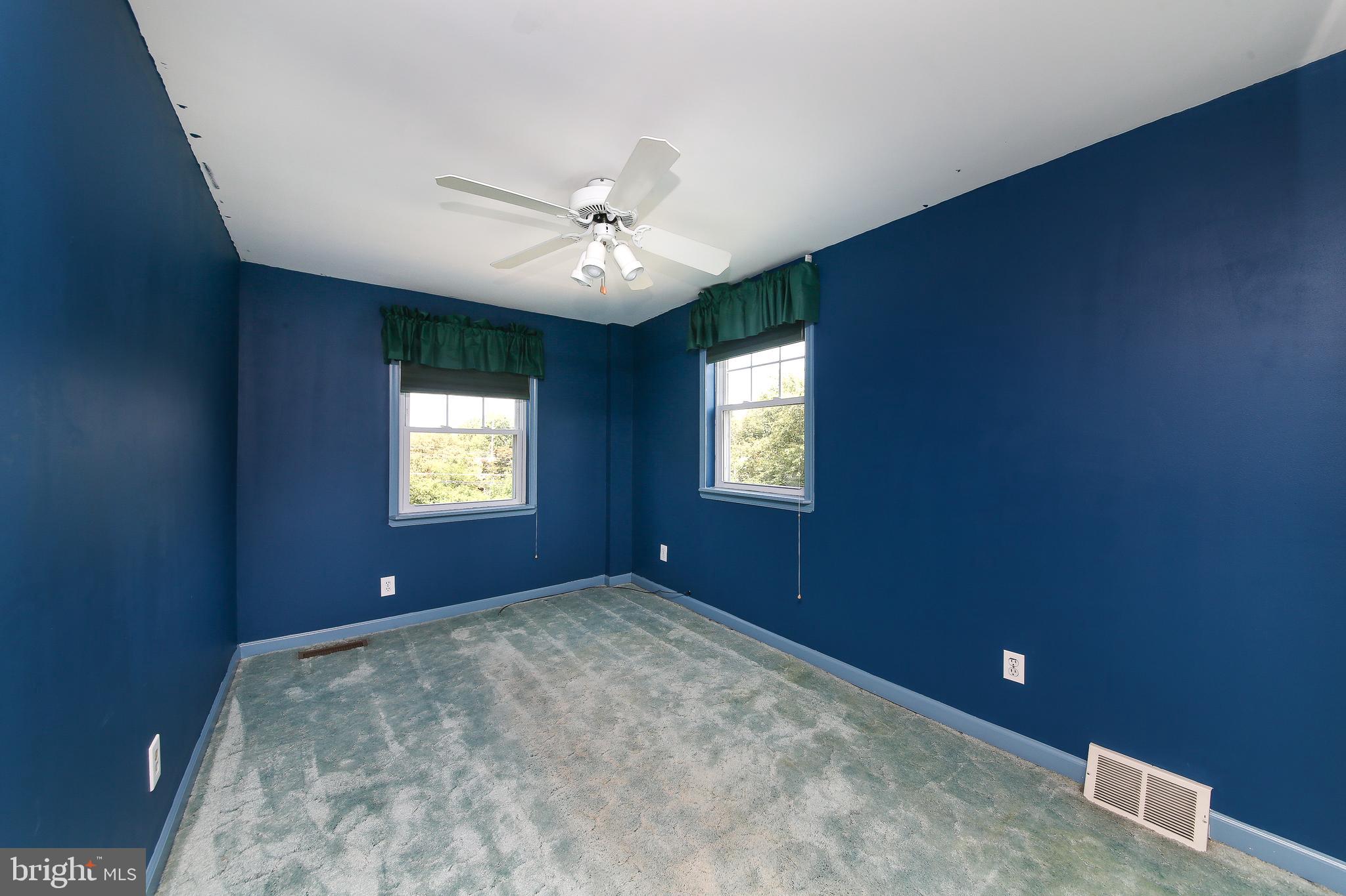 12242 Sweet Briar Road Philadelphia, PA 19154 - Photo 16 of 28