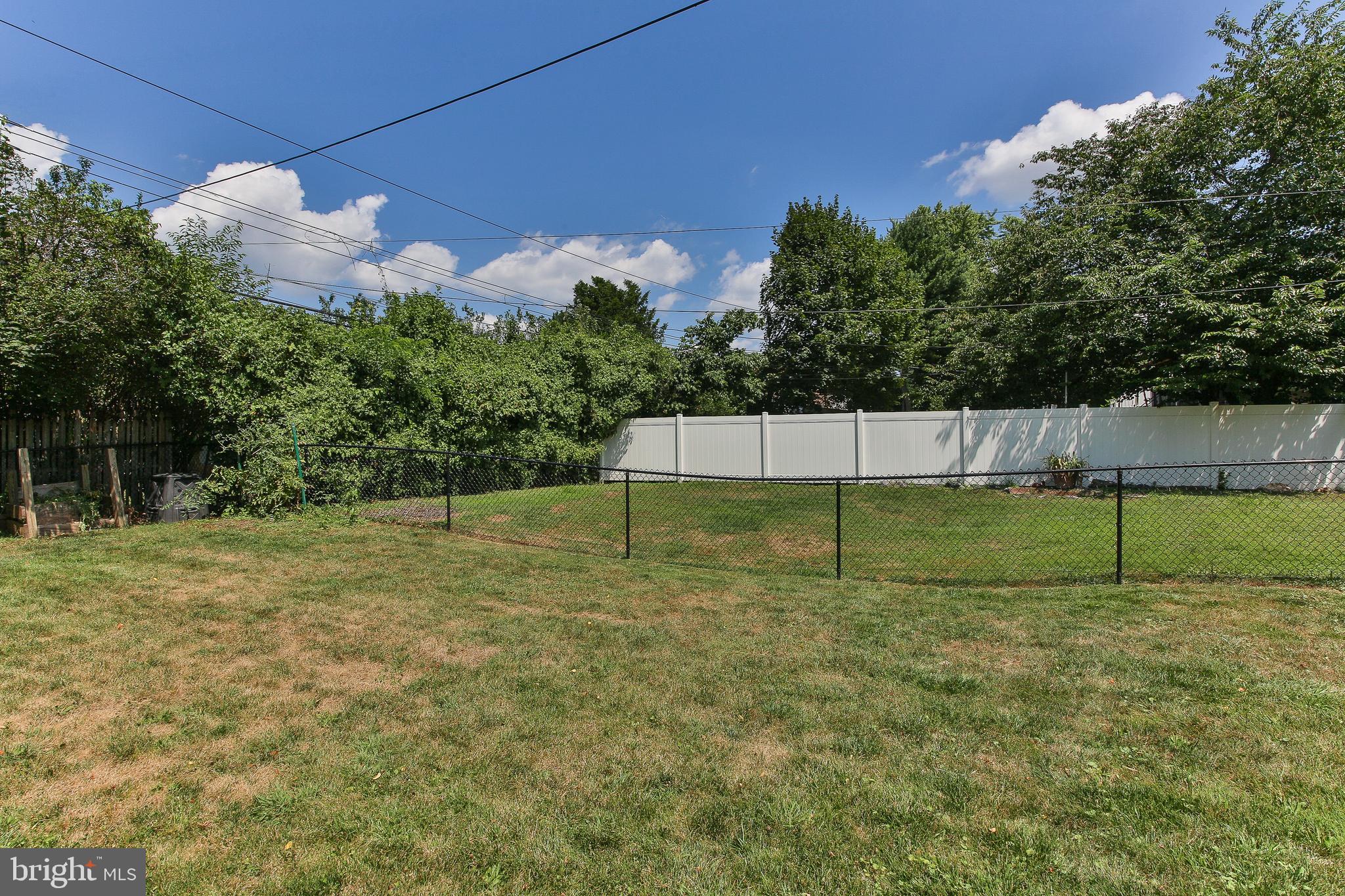 12242 Sweet Briar Road Philadelphia, PA 19154 - Photo 24 of 28