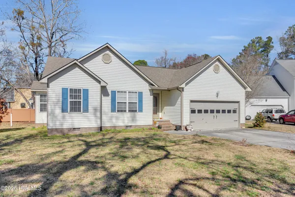 $2,000 | 705 East Hightree Lane, New Bern, NC 28562