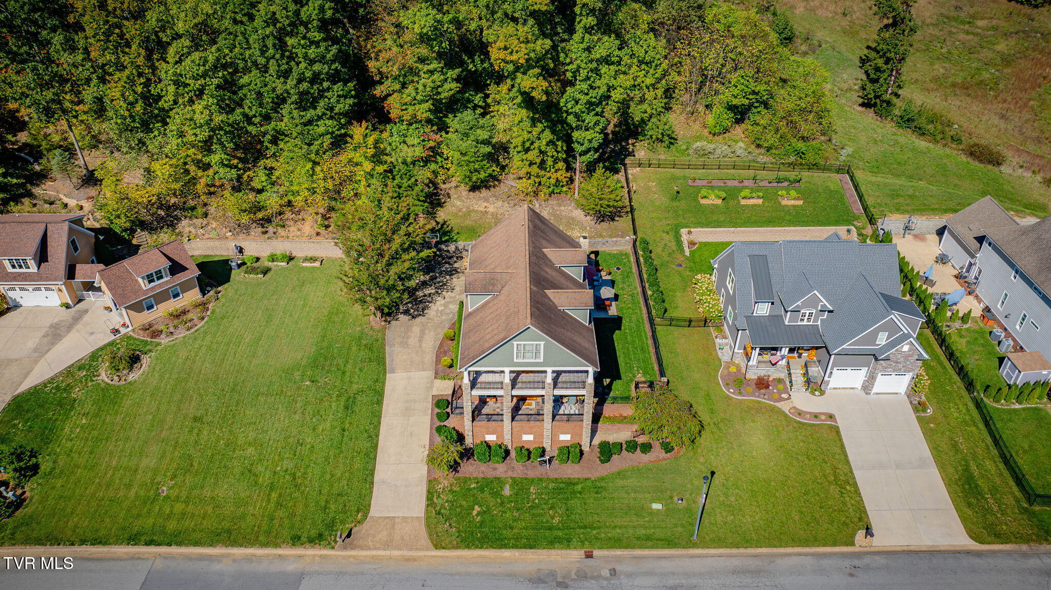 2338 Edinburgh Channel Road Kingsport, TN 37664 - Photo 76 of 87 101