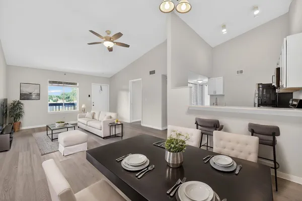 $2,400 | 6327 Chasewood Drive, Unit E, Jupiter, FL 33458