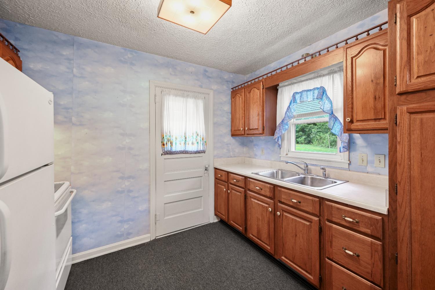 503 Ridge Avenue Aurora, IN 47001 - Photo 7 of 32 Gallery Image 7