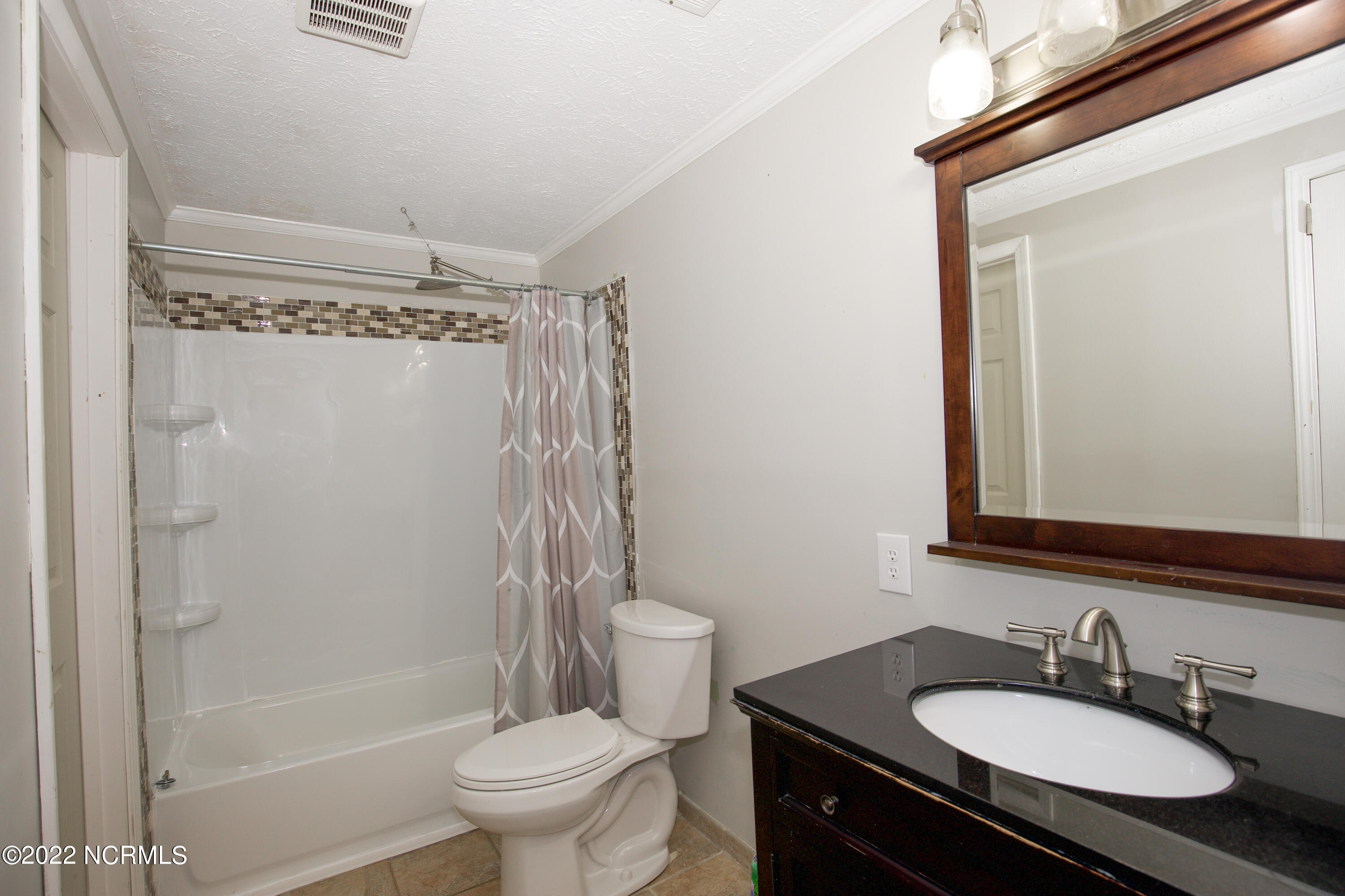 269 Sandy Oak Road Carthage, NC 28327 - Photo 16 of 28 Guest Bath