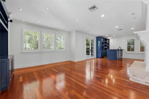 $2,250,000 | 1124 Seville Lane Northeast, St. Petersburg, FL 33704