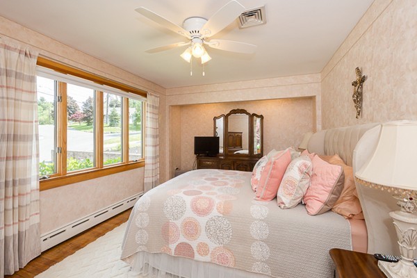 16 Evergreen Road Stoneham, MA 02180 - Photo 19 of 27 Gallery Image 19