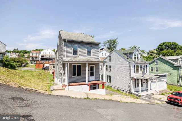 $219,999 | 108 Cherry Street, St. Clair, PA 17970