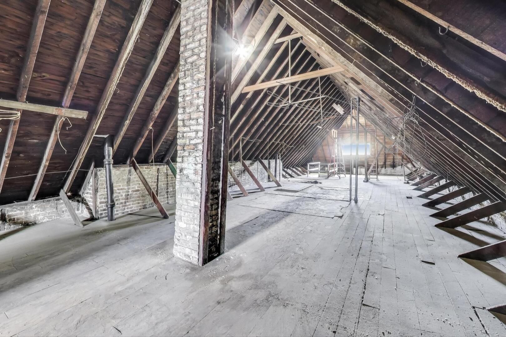 3558 South Honore Street Chicago, IL 60609 - Photo 35 of 37 a view of an entryway with a building