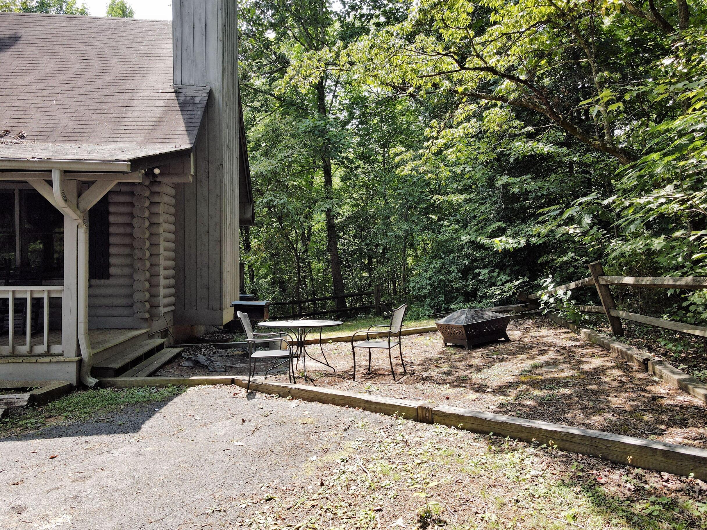 3710 Shadyview Ridge Road Sevierville, TN 37876 - Photo 17 of 18 5BFC9570-689C-41B4-B648-68CCE1179A11