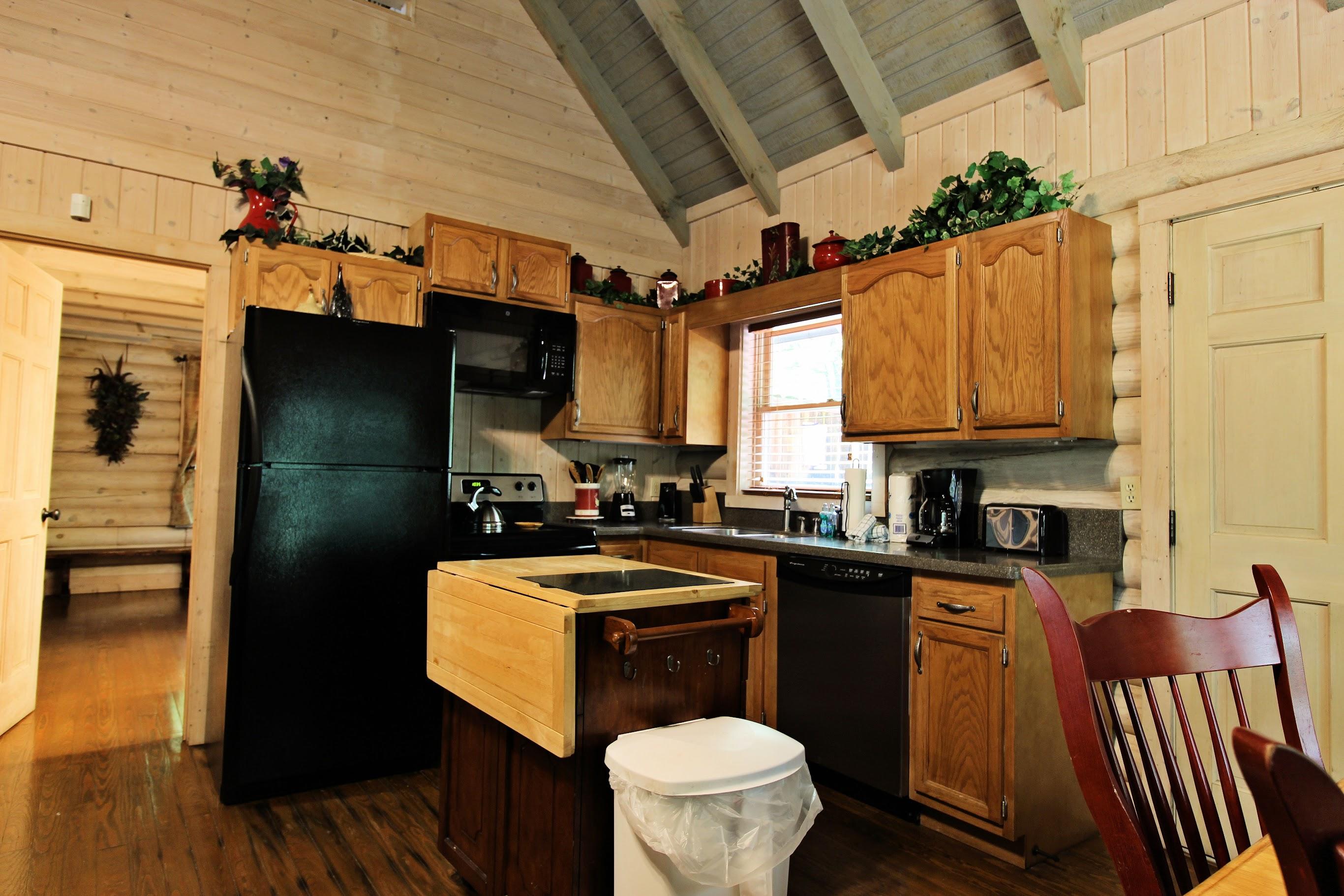 3710 Shadyview Ridge Road Sevierville, TN 37876 - Photo 3 of 18 87322F14-3DA4-4631-9FB2-6312ECD6587D