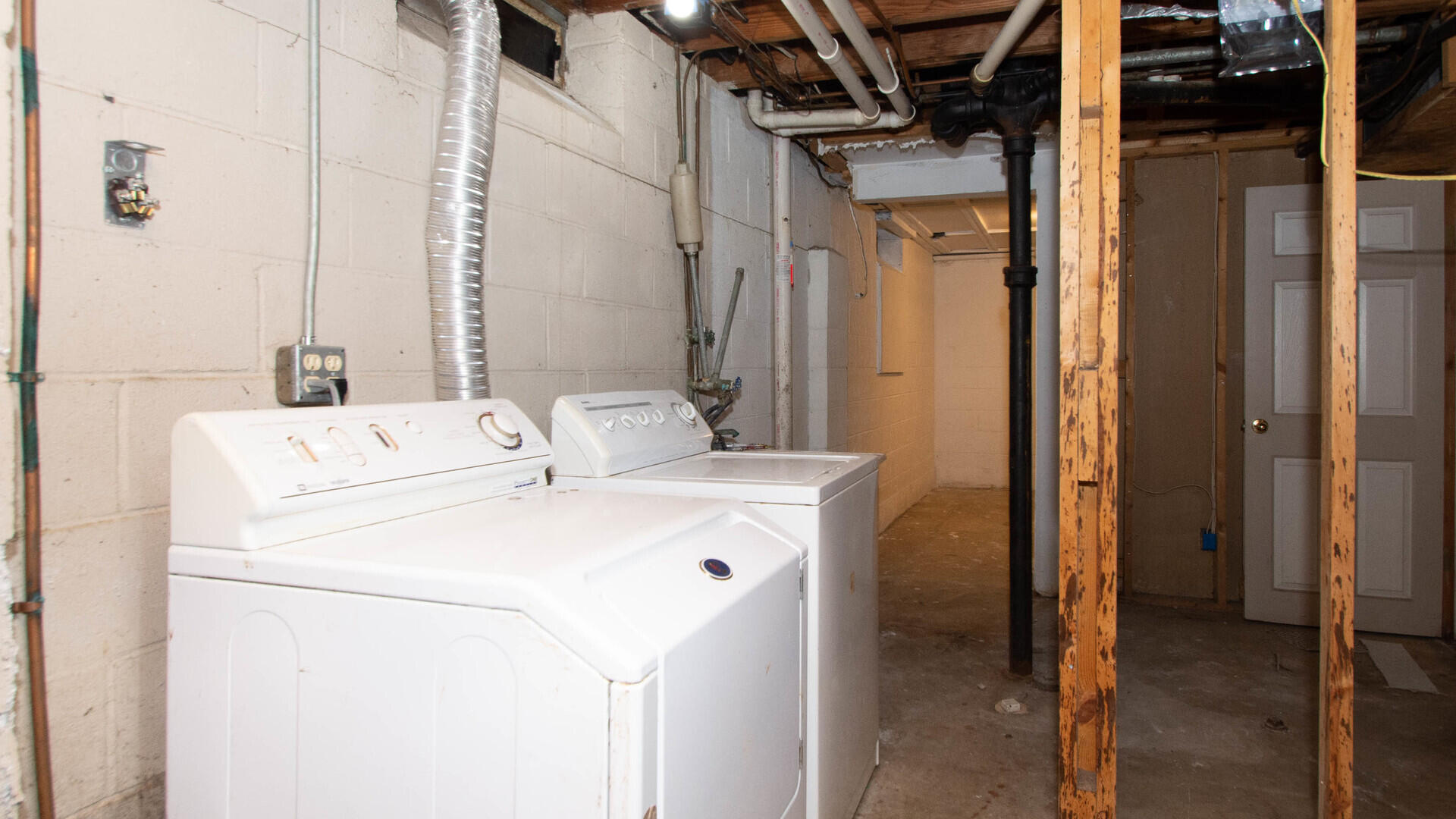 924 North Maple Road Ann Arbor, MI 48103 - Photo 29 of 34 Basement