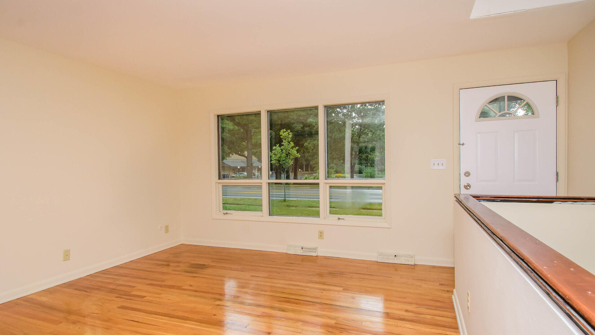 924 North Maple Road Ann Arbor, MI 48103 - Photo 5 of 34 Dining Area