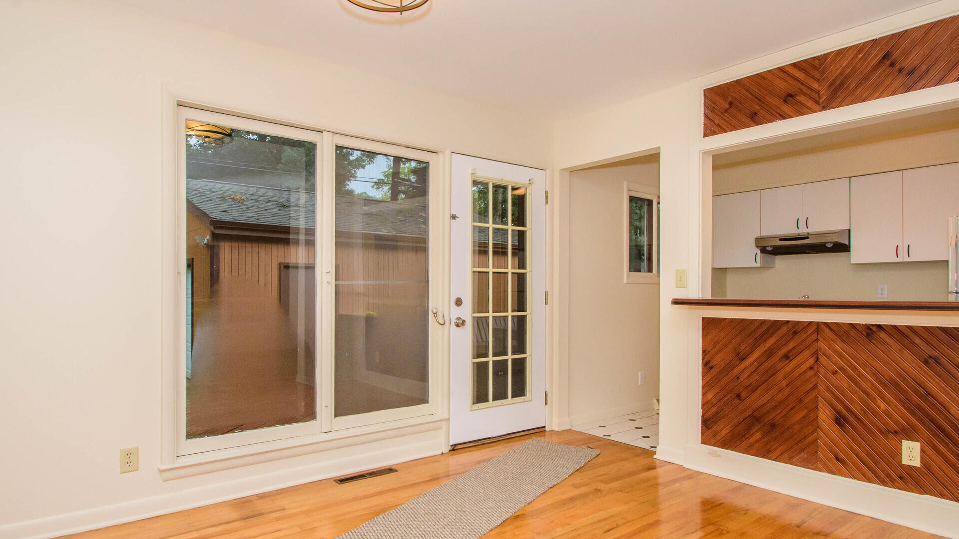 924 North Maple Road Ann Arbor, MI 48103 - Photo 6 of 34 Dining Area