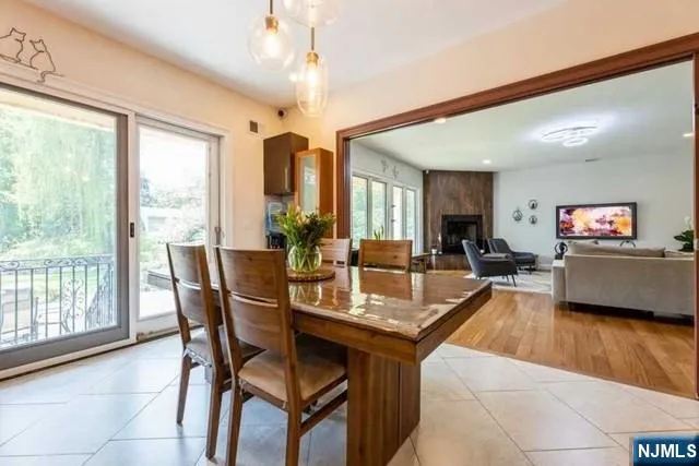 $1,900,000 | 214 Durie Avenue, Closter, NJ 07624