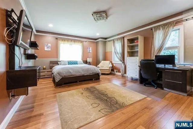 $1,900,000 | 214 Durie Avenue, Closter, NJ 07624