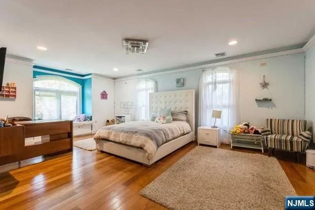 $1,900,000 | 214 Durie Avenue, Closter, NJ 07624