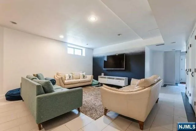 $1,900,000 | 214 Durie Avenue, Closter, NJ 07624