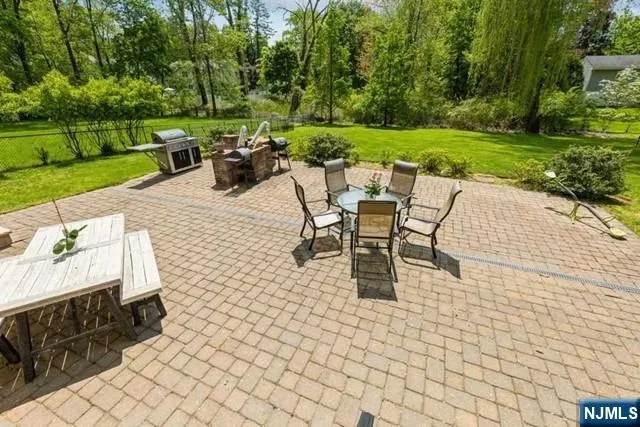 $1,900,000 | 214 Durie Avenue, Closter, NJ 07624