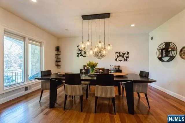 $1,900,000 | 214 Durie Avenue, Closter, NJ 07624