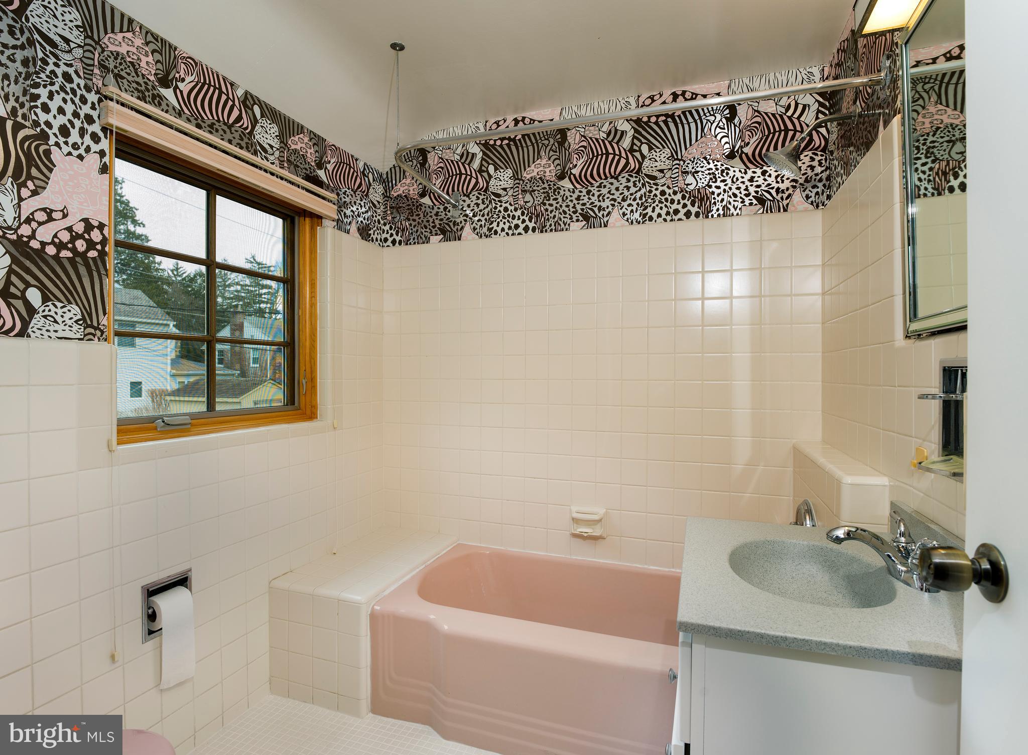 627 Greythorne Road Wynnewood, PA 19096 - Photo 13 of 16 Hall Bathroom