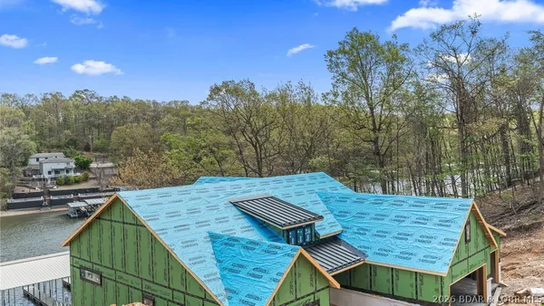 $2,000,000 | 440 Pershing Drive, Camdenton, MO 65020