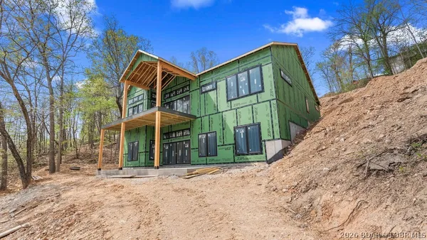 $2,000,000 | 440 Pershing Drive, Camdenton, MO 65020