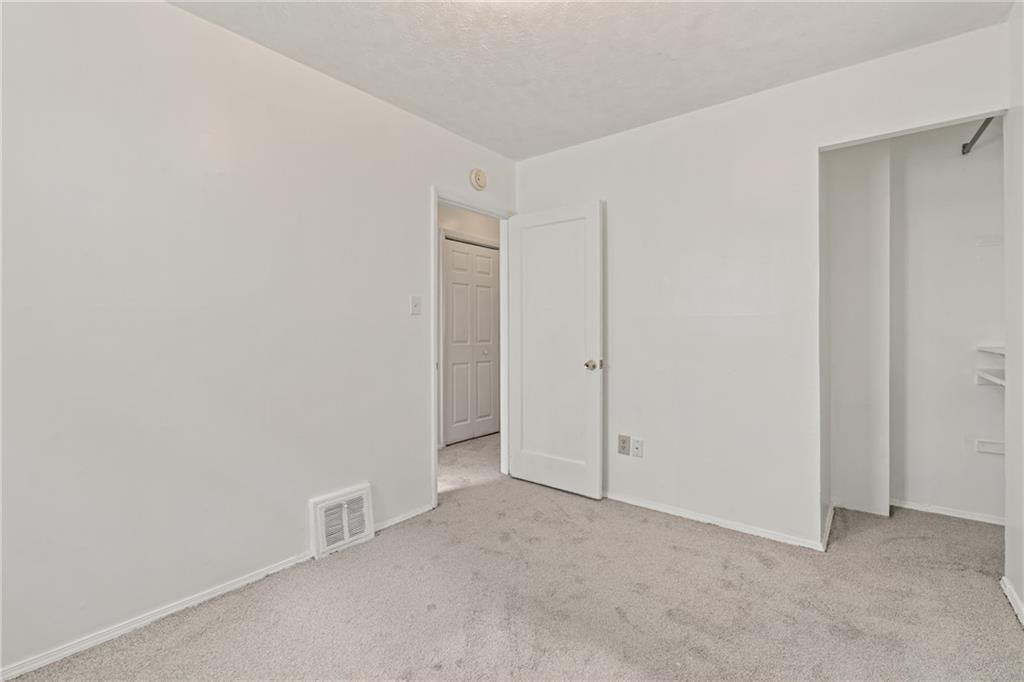 717 Jefferson Road Pittsburgh, PA 15235 - Photo 8 of 11 Gallery Image 8
