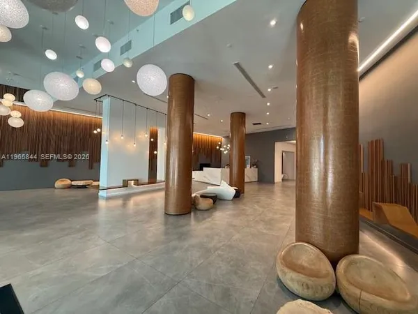 $3,700 | 350 South Miami Avenue, Unit 2114, Miami, FL 33130