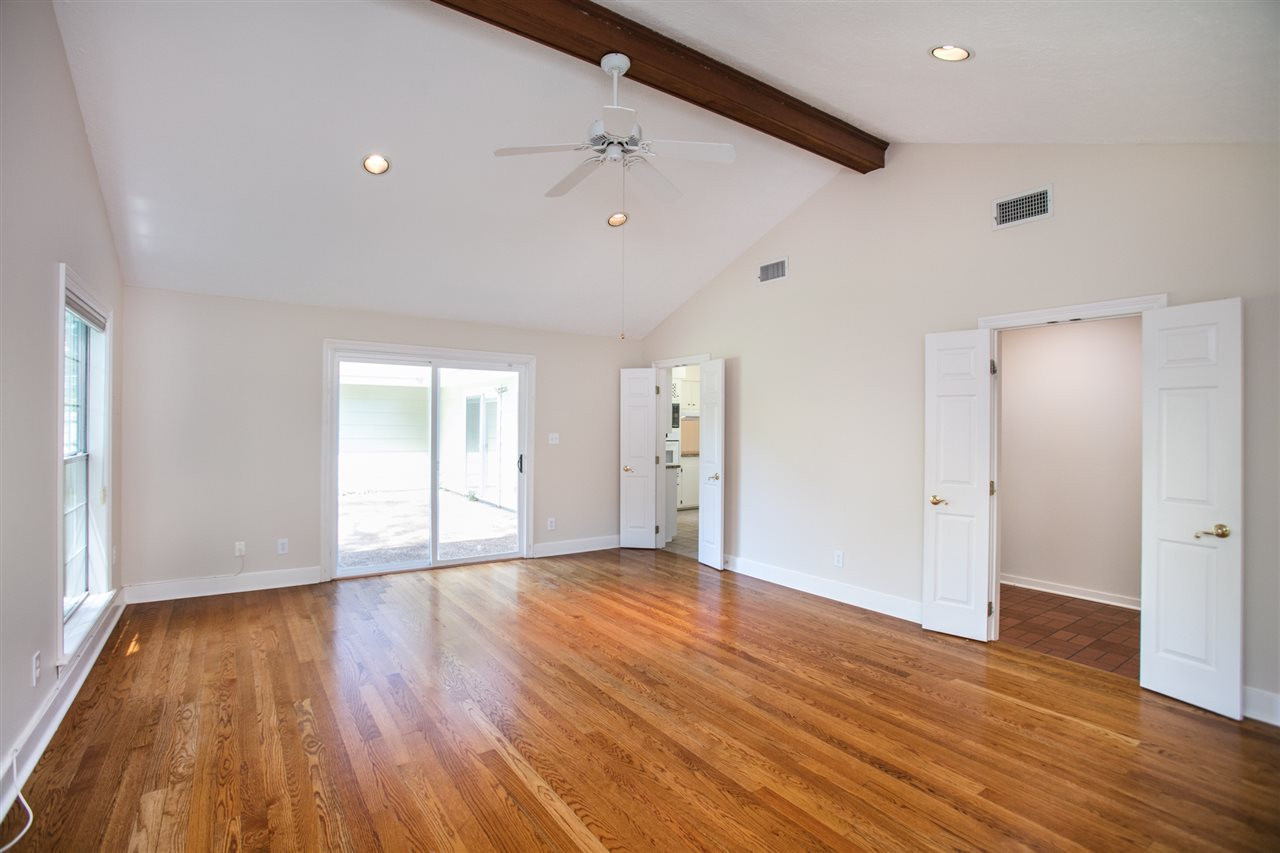 1039 Briarfield Road Jackson, MS 39211 - Photo 16 of 37 Photo 17